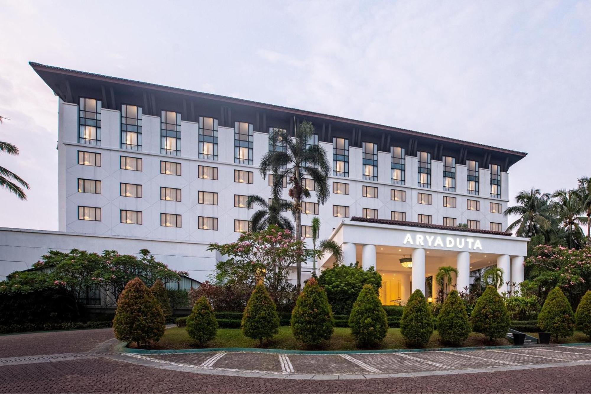 Aryaduta Lippo Village Тангеранг Екстер'єр фото